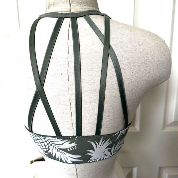 Victoria’s Secret Wear Everywhere push up green pineapple bra - Picture 2 of 10